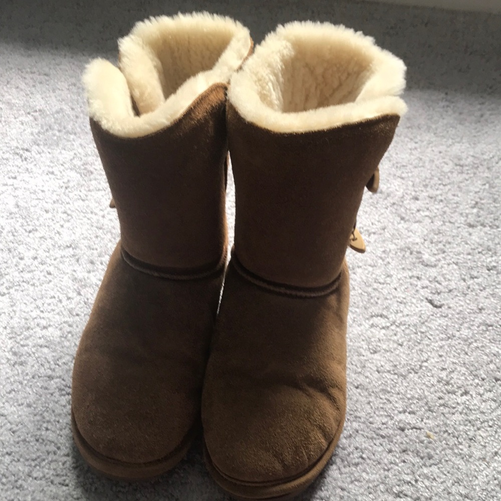 bearpaw boots